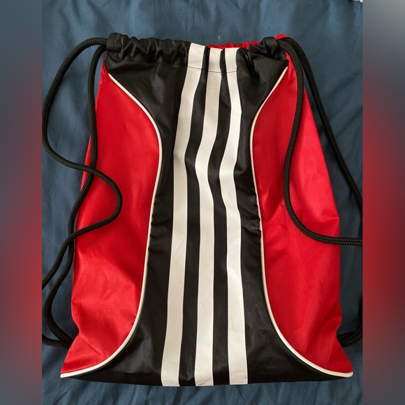 Adidas drawstring backpack - Picture 2 of 3